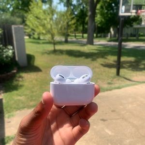 *BEST OFFER* Apple AirPods Pros 2nd Generation